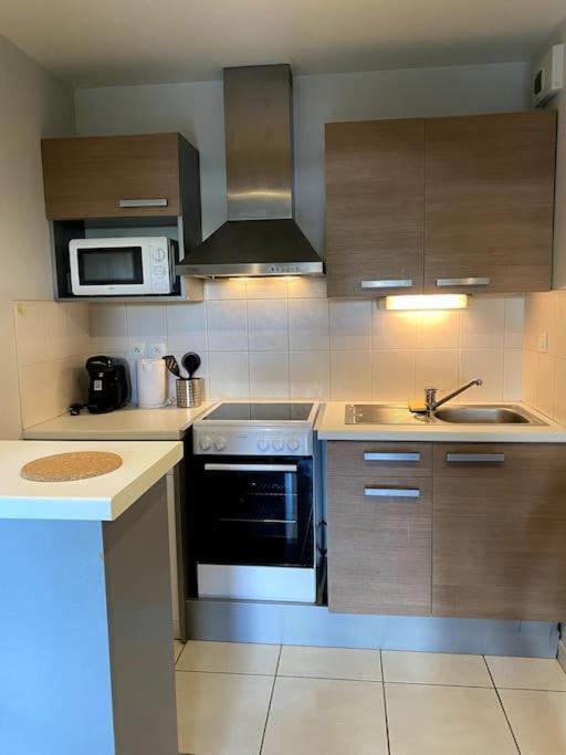 Urban Home - 4 Pers - Netflix Eysines Zewnętrze zdjęcie